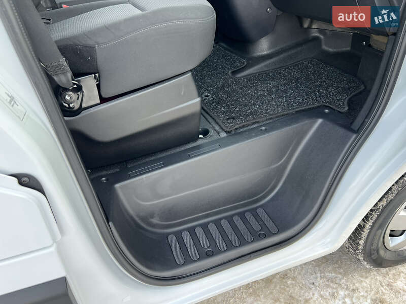 Микроавтобус грузовой (до 3,5т) Renault Master 2021 в Дубно