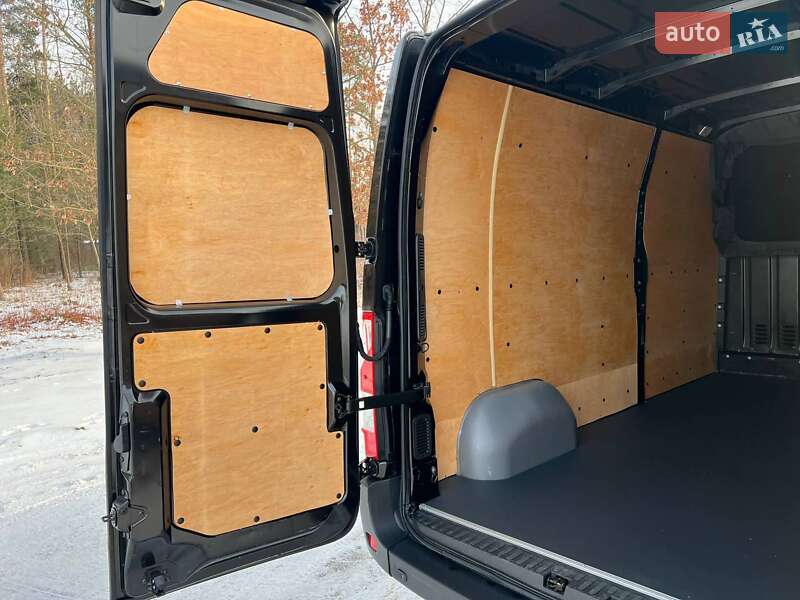 Грузовой фургон Renault Master 2022 в Киеве