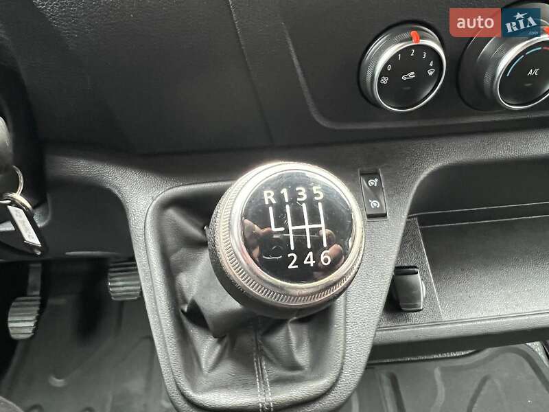Тентованый Renault Master 2021 в Киеве