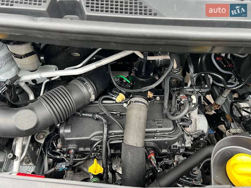 Тентованый Renault Master 2021 в Киеве