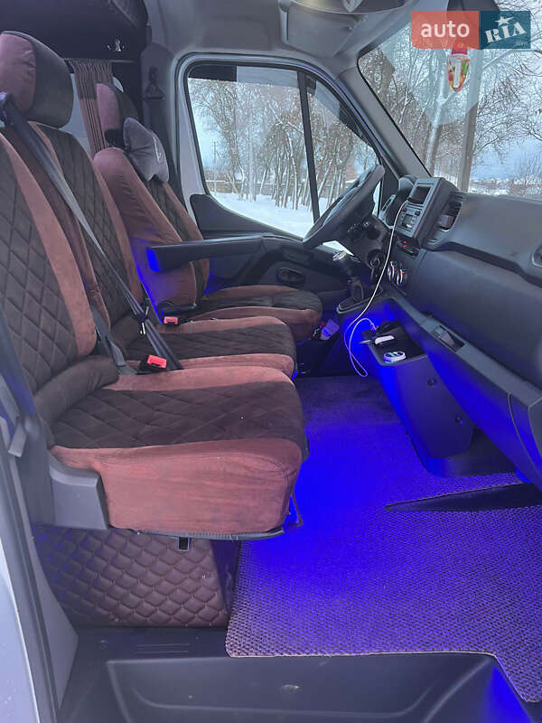 Микроавтобус Renault Master 2021 в Черновцах