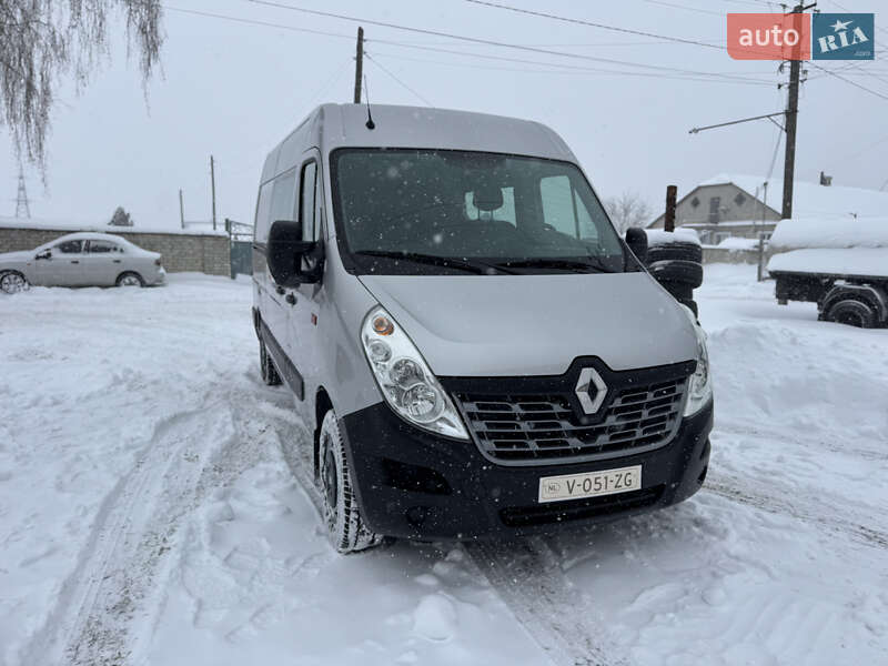 Грузопассажирский фургон Renault Master 2019 в Дубно