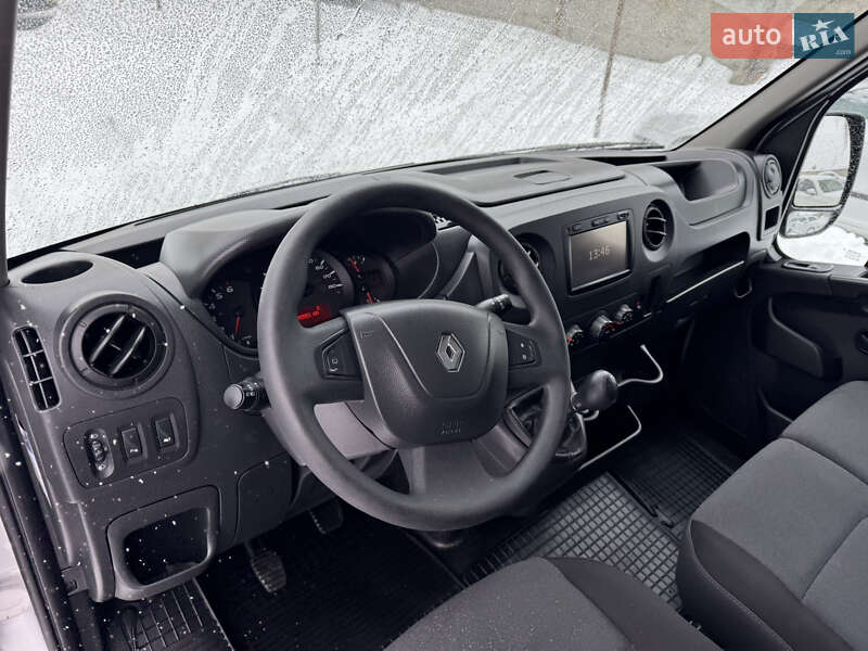 Грузопассажирский фургон Renault Master 2019 в Дубно