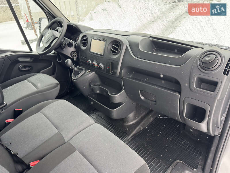 Грузопассажирский фургон Renault Master 2019 в Дубно