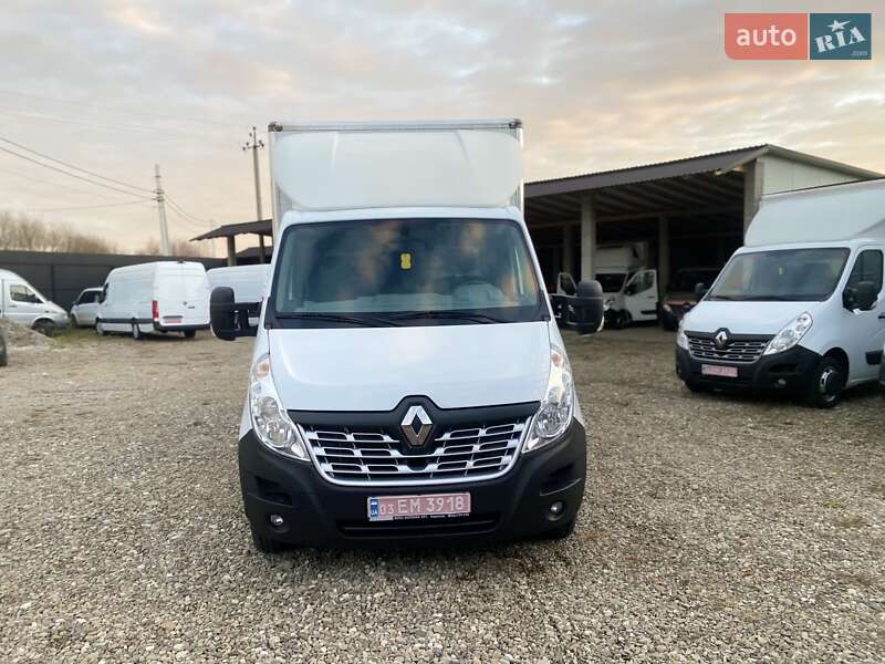 Грузовой фургон Renault Master 2018 в Хусте