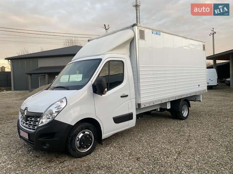 Грузовой фургон Renault Master 2018 в Хусте