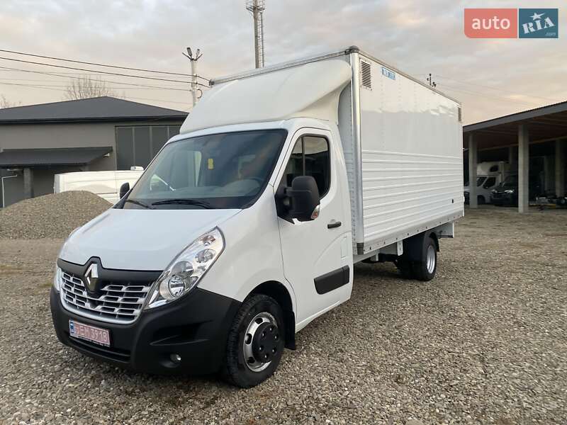 Грузовой фургон Renault Master 2018 в Хусте