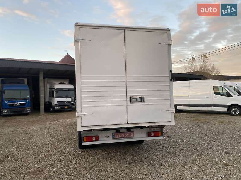 Грузовой фургон Renault Master 2018 в Хусте