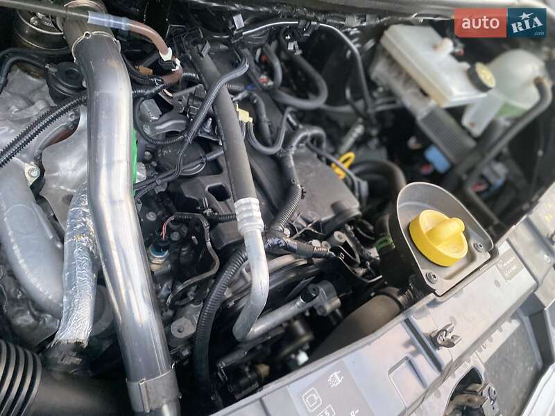 Грузовой фургон Renault Master 2018 в Хусте