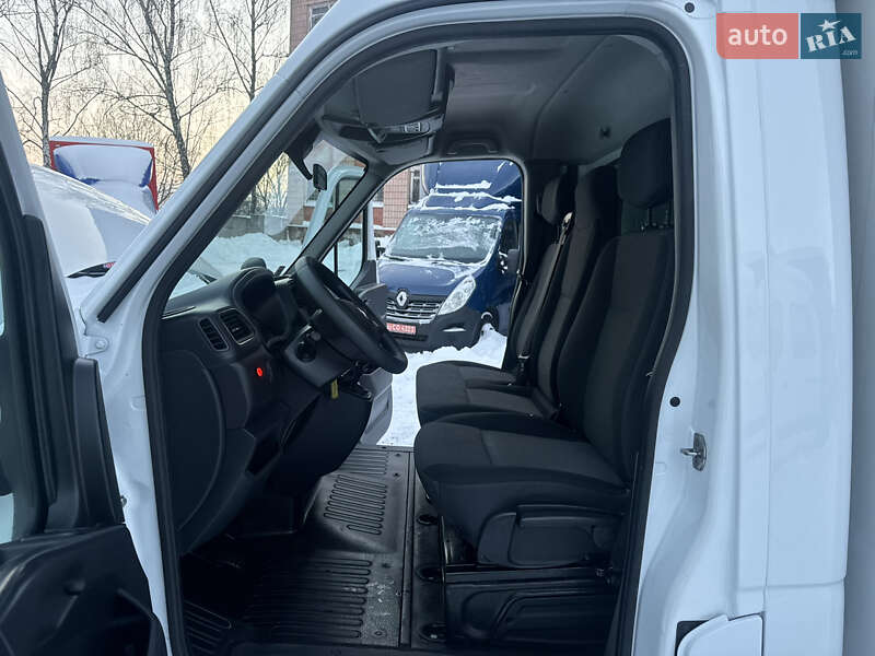 Грузовой фургон Renault Master 2022 в Ровно