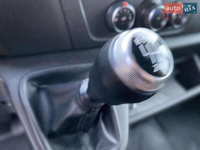 Тентованый Renault Master 2022 в Хусте