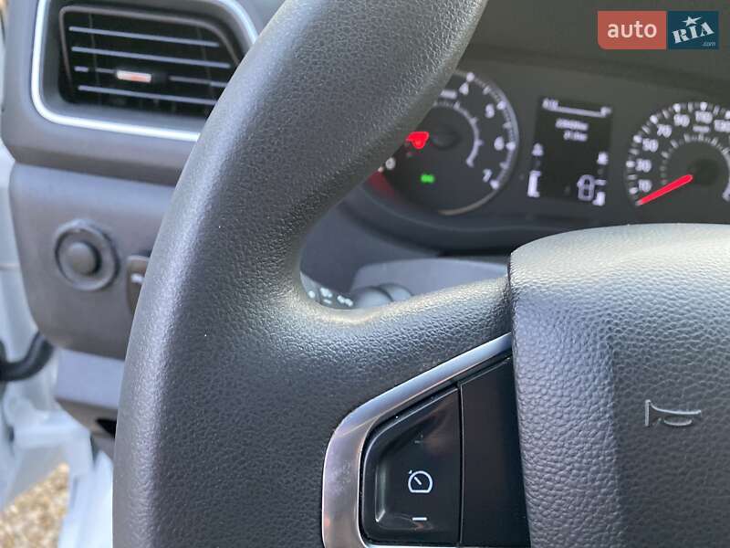 Тентованый Renault Master 2022 в Хусте