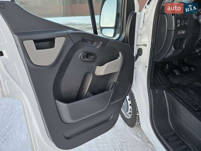 Грузовой фургон Renault Master 2018 в Луцке