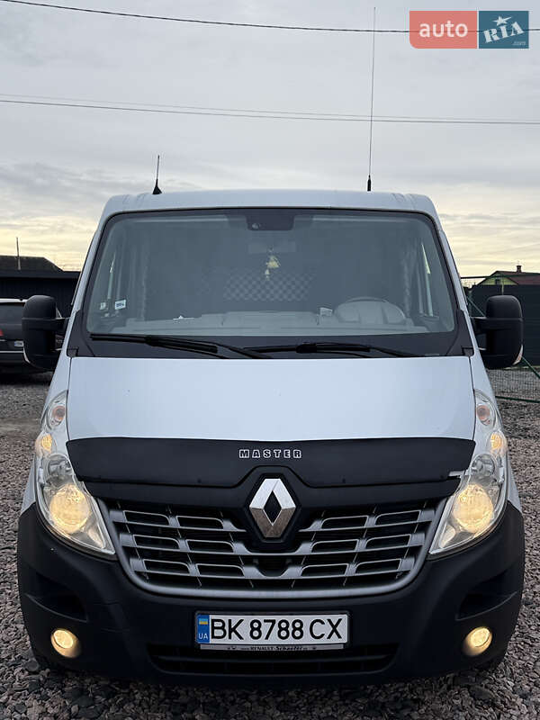Автовоз Renault Master 2016 в Рівному