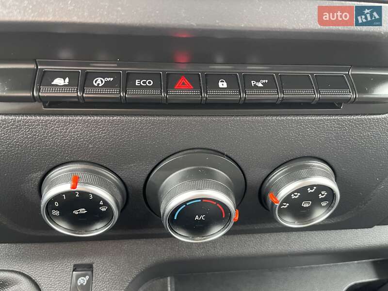 Грузовой фургон Renault Master 2020 в Луцке