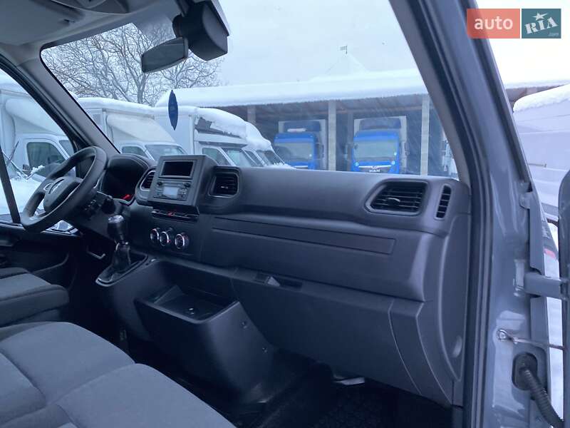 Тентований Renault Master 2022 в Хусті