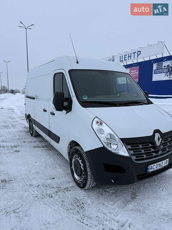 Микроавтобус грузовой (до 3,5т) Renault Master 2017 в Нововолынске