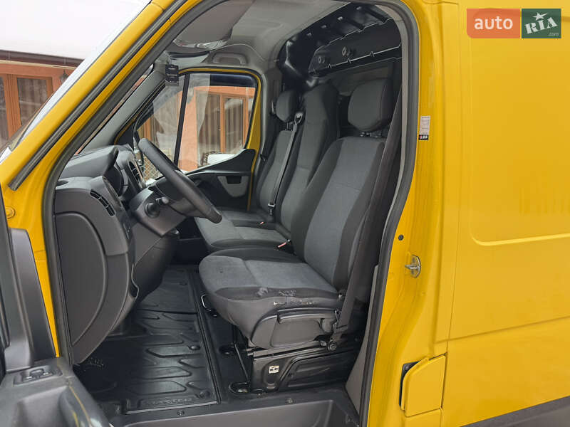 Грузовой фургон Renault Master 2018 в Мукачево