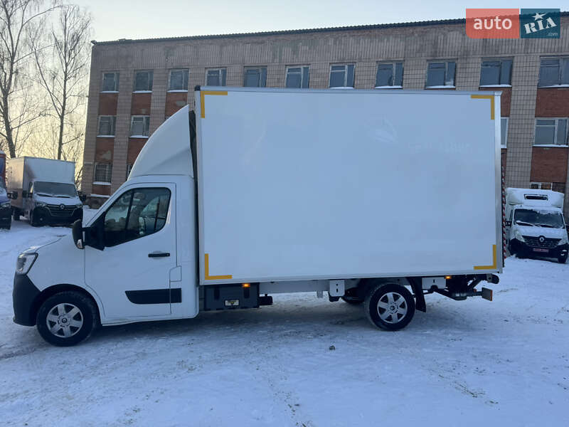 Вантажний фургон Renault Master 2022 в Рівному