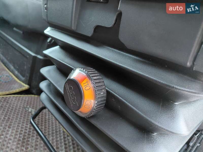 Вантажний фургон Renault Master 2017 в Івано-Франківську