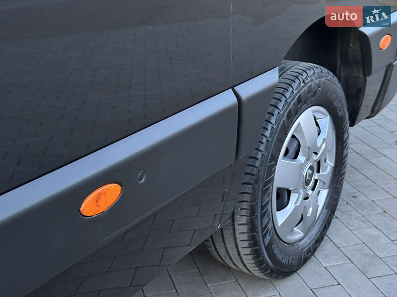 Вантажний фургон Renault Master 2022 в Луцьку