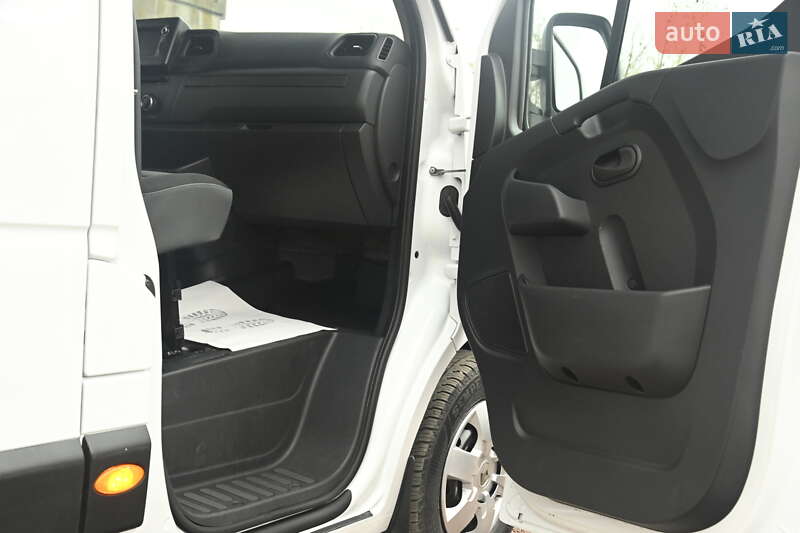 Вантажний фургон Renault Master 2020 в Бердичеві