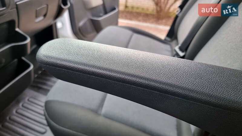 Вантажний фургон Renault Master 2019 в Житомирі