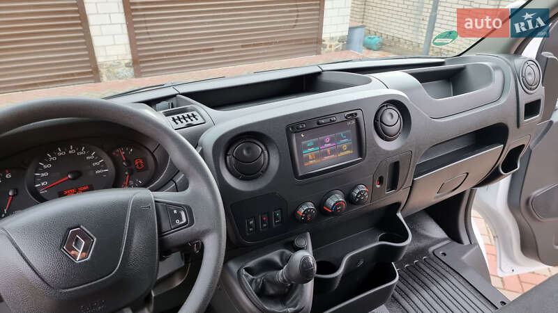 Вантажний фургон Renault Master 2019 в Житомирі