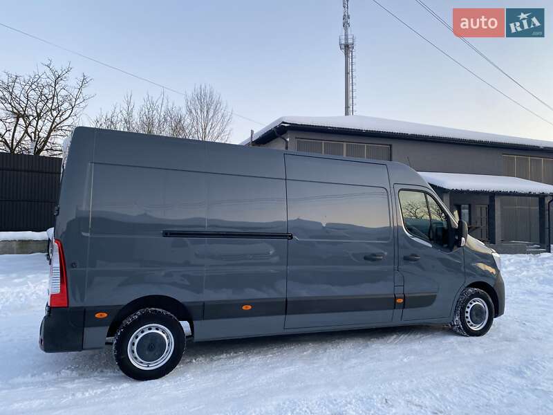 Вантажний фургон Renault Master 2021 в Хусті