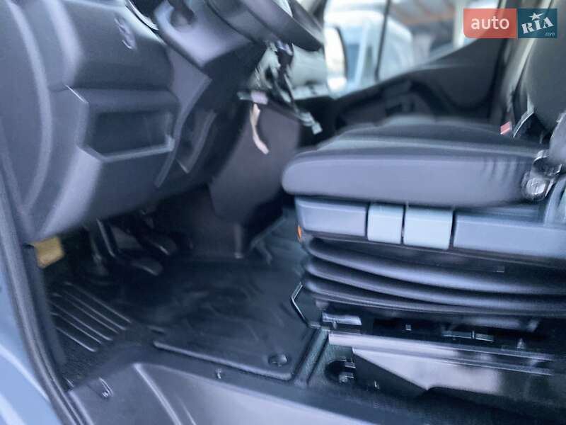 Вантажний фургон Renault Master 2021 в Хусті