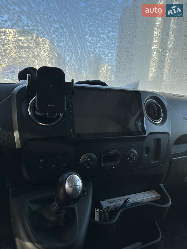 Вантажний фургон Renault Master 2018 в Києві