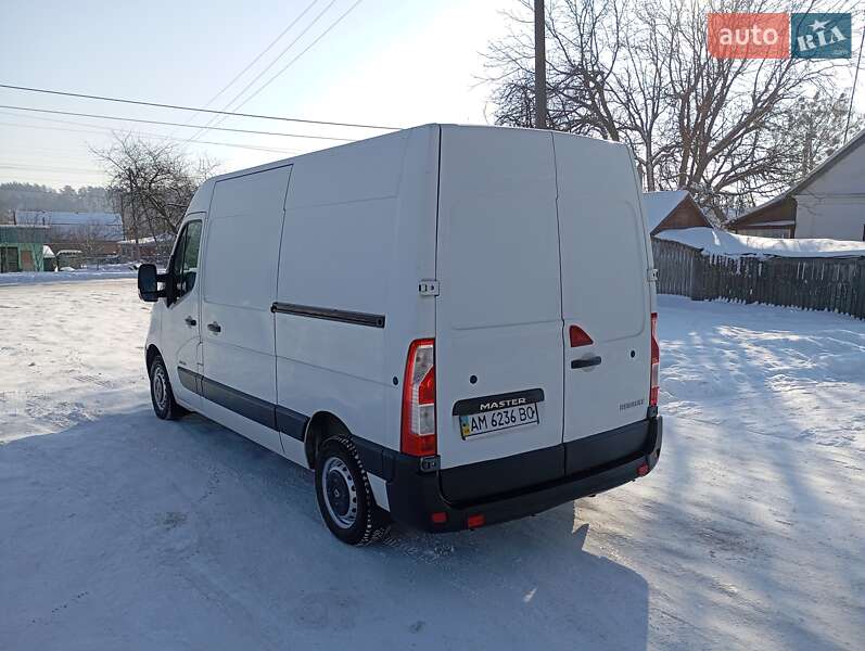 Микроавтобус грузовой (до 3,5т) Renault Master 2011 в Радомышле