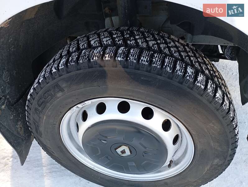 Микроавтобус грузовой (до 3,5т) Renault Master 2011 в Радомышле