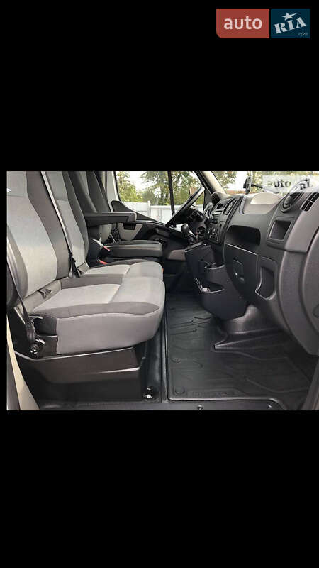 Эвакуатор Renault Master 2015 в Бучаче