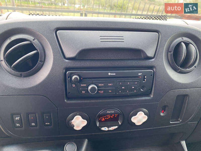 Эвакуатор Renault Master 2015 в Бучаче