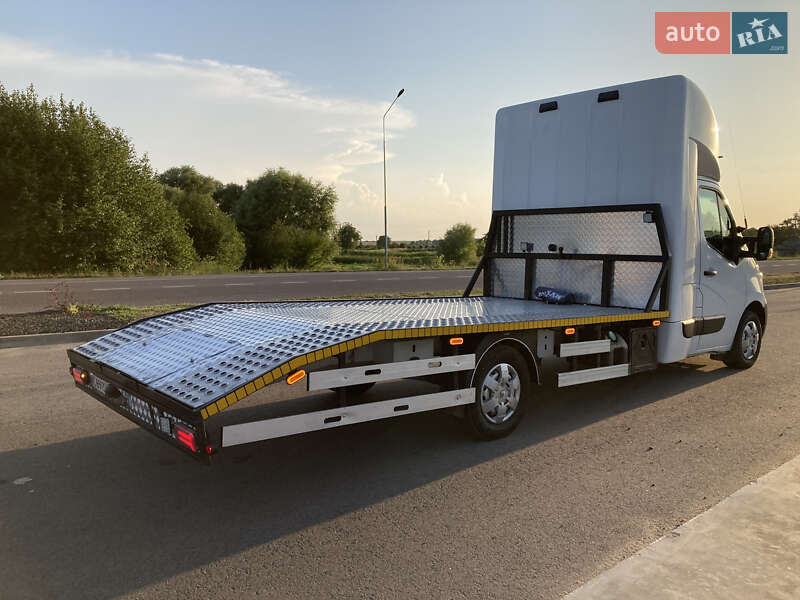 Евакуатор Renault Master 2017 в Луцьку