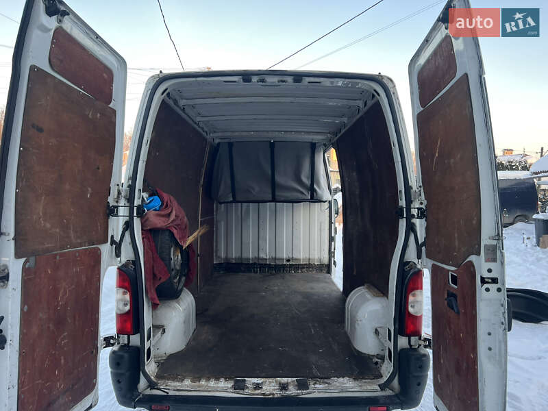 Грузовой фургон Renault Master 2008 в Кременце