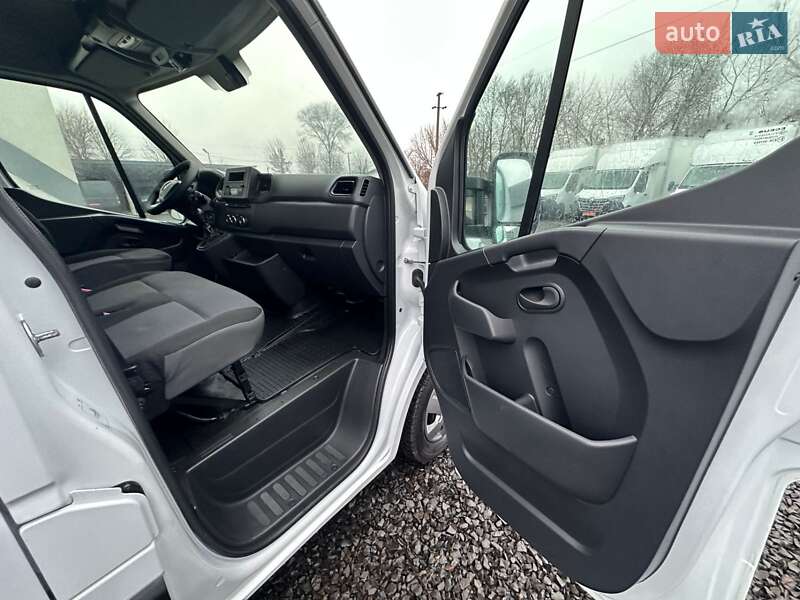 Вантажний фургон Renault Master 2022 в Києві