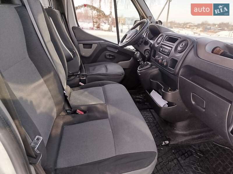 Вантажний фургон Renault Master 2014 в Конотопі