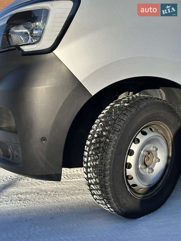 Грузовой фургон Renault Master 2019 в Камне-Каширском