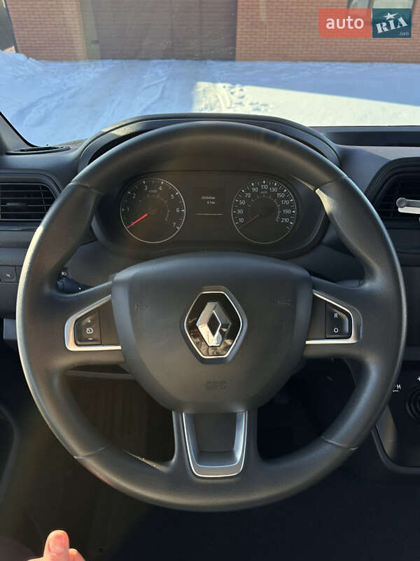 Грузовой фургон Renault Master 2019 в Камне-Каширском