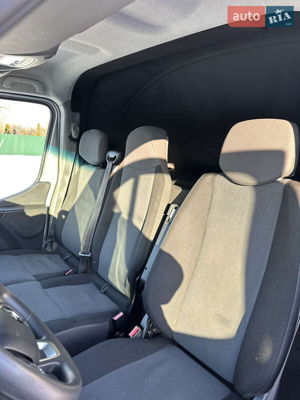 Грузовой фургон Renault Master 2019 в Камне-Каширском