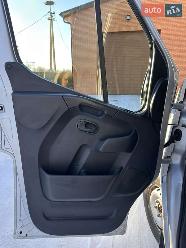 Грузовой фургон Renault Master 2019 в Камне-Каширском