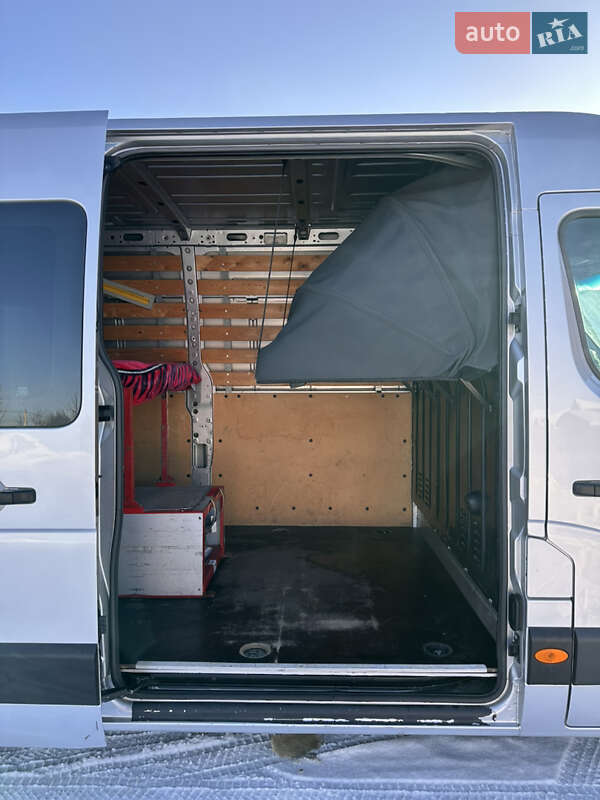 Грузовой фургон Renault Master 2019 в Камне-Каширском