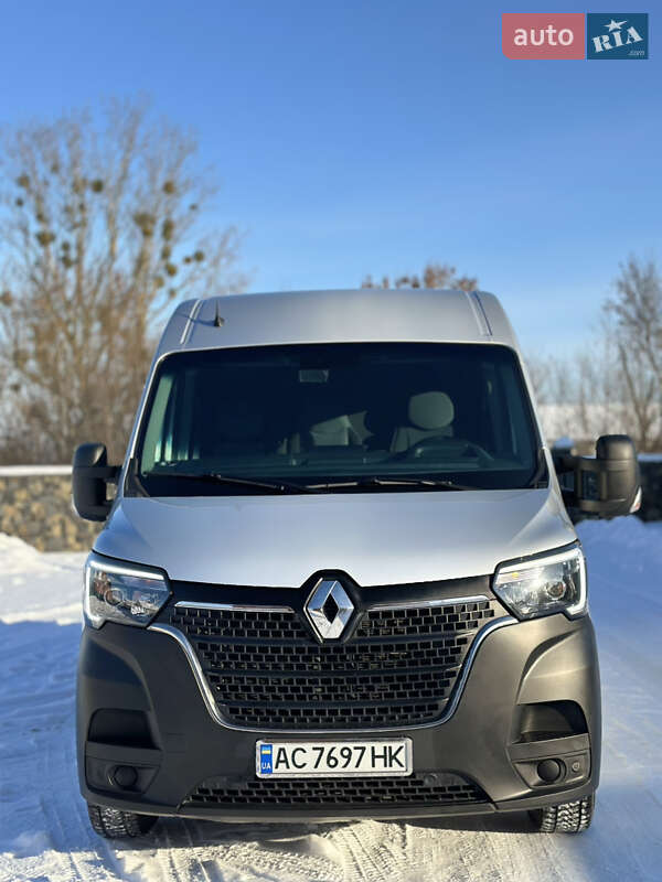 Грузовой фургон Renault Master 2019 в Камне-Каширском