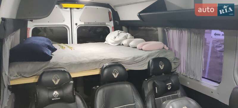 Минивэн Renault Master 2016 в Луцке