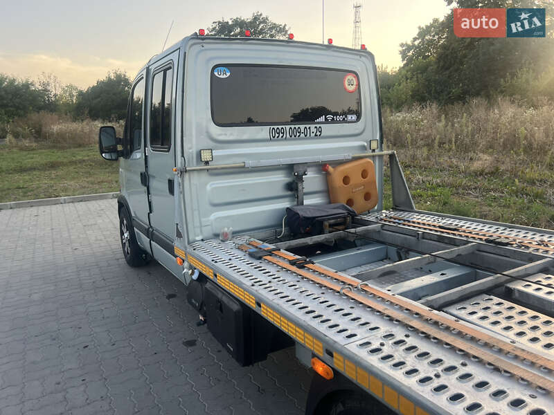 Эвакуатор Renault Master 2010 в Львове фото 11 Эвакуатор Renault Master 2010 в Львове