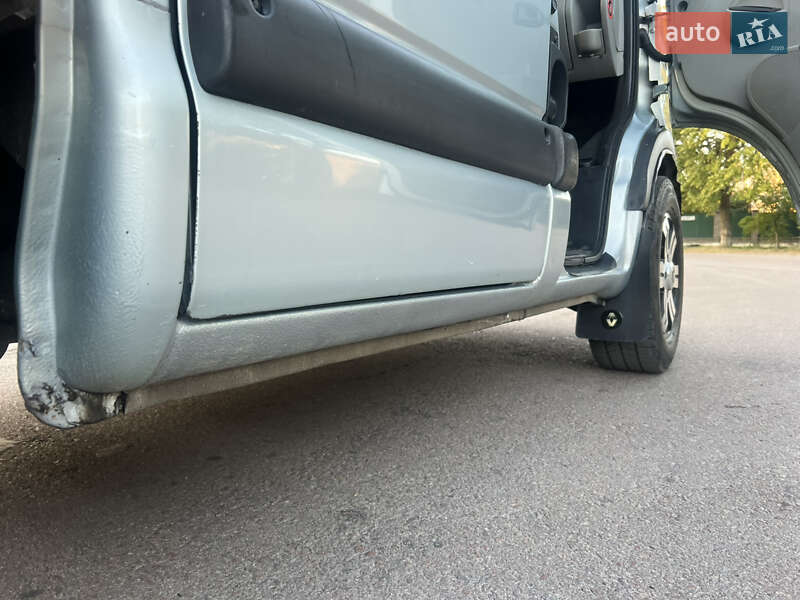 Эвакуатор Renault Master 2010 в Львове фото 28 Эвакуатор Renault Master 2010 в Львове