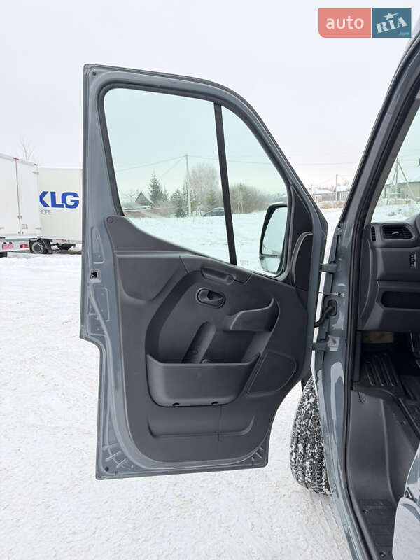 Вантажний фургон Renault Master 2022 в Ковелі