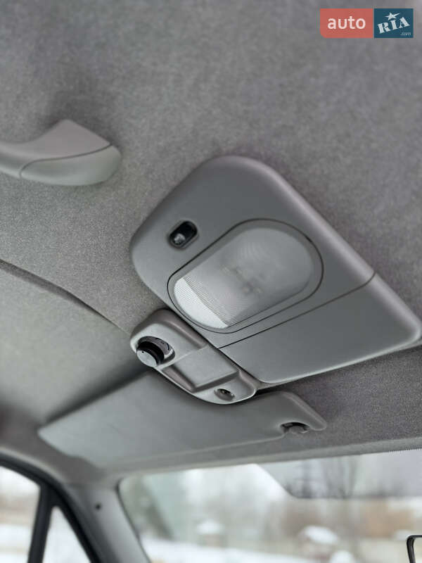 Мінівен Renault Master 2001 в Львові фото 31 Мінівен Renault Master 2001 в Львові